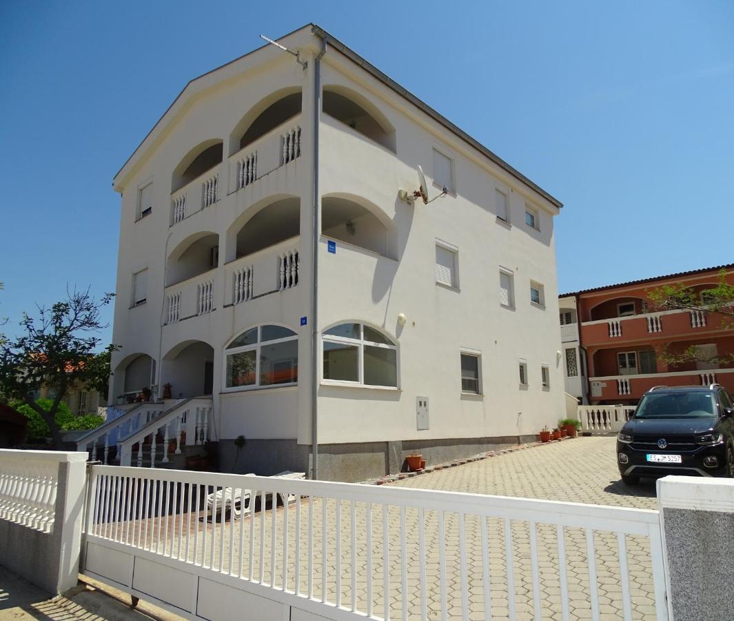 Apartmani David Vir Exterior photo