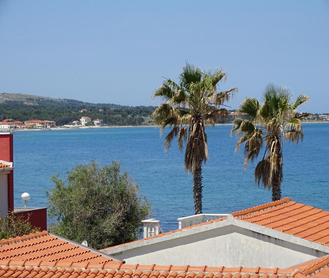 Apartmani David Vir Exterior photo